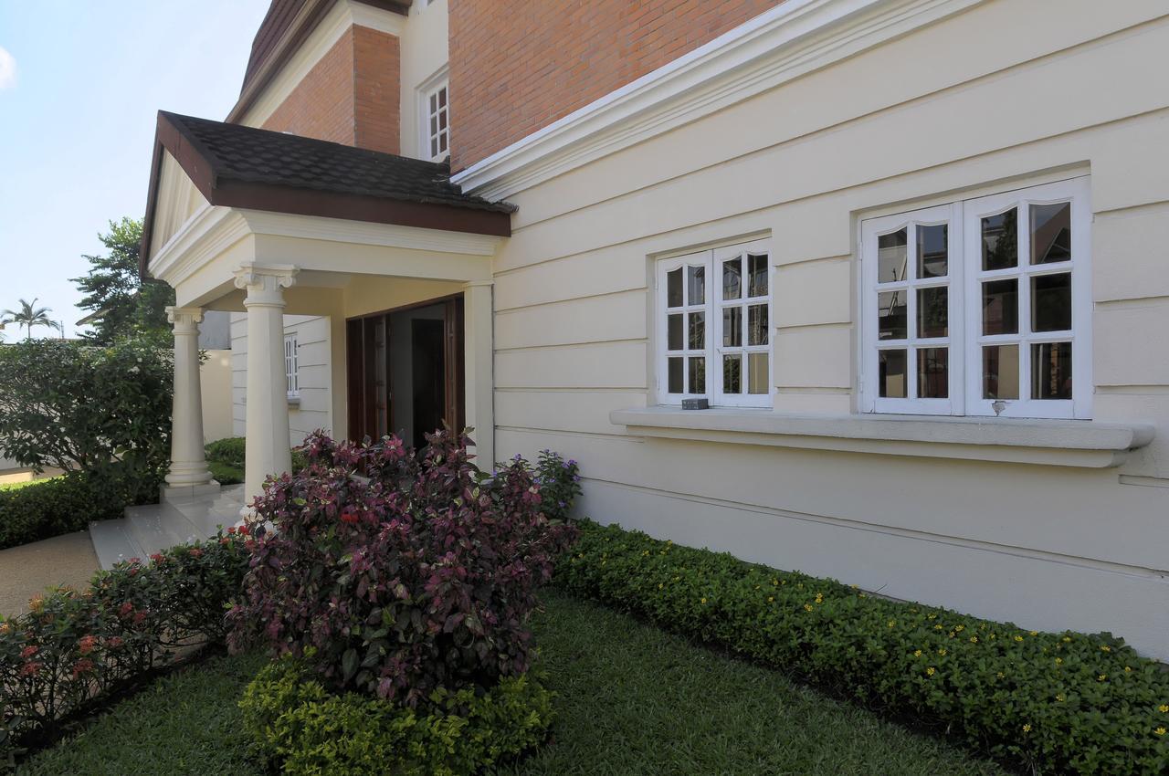 Residence Eburnea Abidjan Exterior photo